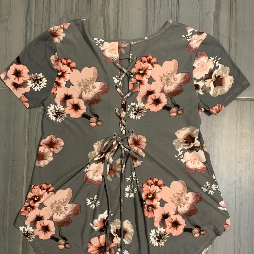 Junior floral top